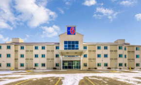 Гостиница Motel 6-Estevan, SK  Эстеван